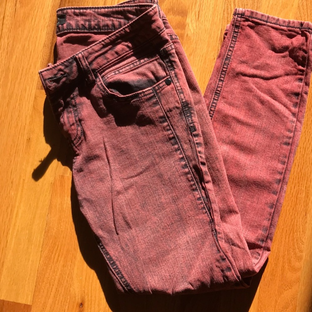 Red Stonewash Jeans